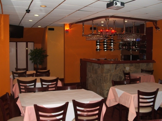 El Anzuelo Fino - Restaurant in Jackson Heights City, New York, United States - #1 Photo of Restaurant, Food, Point of interest, Establishment