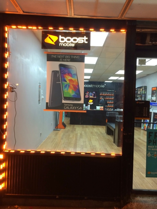 Boost Mobile in Bronx City, New York, United States - #2 Photo of Point of interest, Establishment, Store, Electronics store