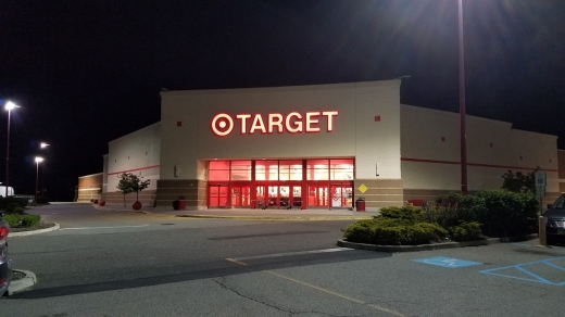 Target in Hackensack City, New Jersey, United States - #1 Photo of Point of interest, Establishment, Store, Home goods store, Clothing store, Electronics store, Furniture store, Department store