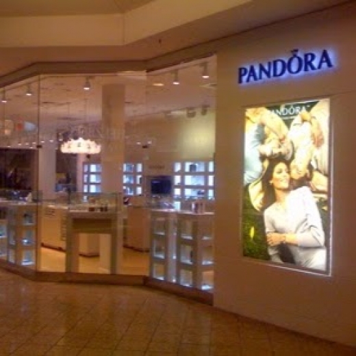 Pandora in Wayne City, New Jersey, United States - #2 Photo of Point of interest, Establishment, Store, Jewelry store