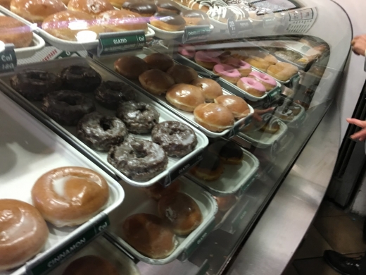 Krispy Kreme in New York City, New York, United States - #1 Photo of Food, Point of interest, Establishment, Store, Cafe, Bakery