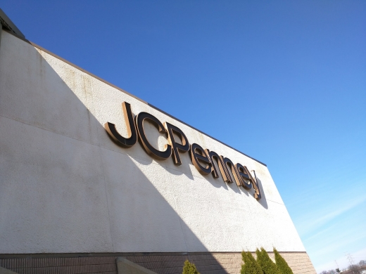 JCPenney in Woodbridge Township City, New Jersey, United States - #1 Photo of Point of interest, Establishment, Store, Jewelry store, Home goods store, Clothing store, Furniture store, Shoe store, Department store