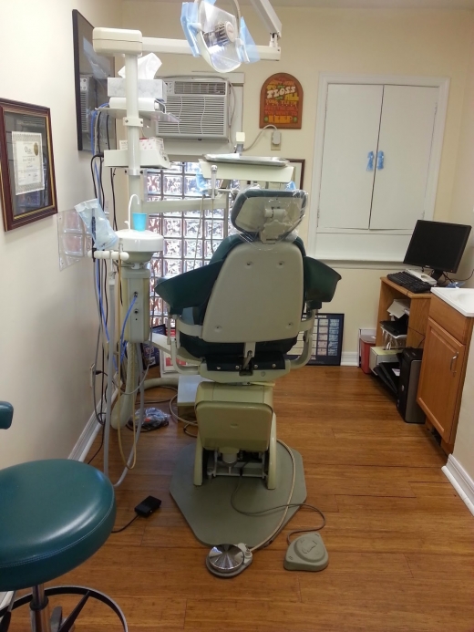 Dr. Bernard Fialkoff DDS in Flushing City, New York, United States - #2 Photo of Point of interest, Establishment, Health, Dentist