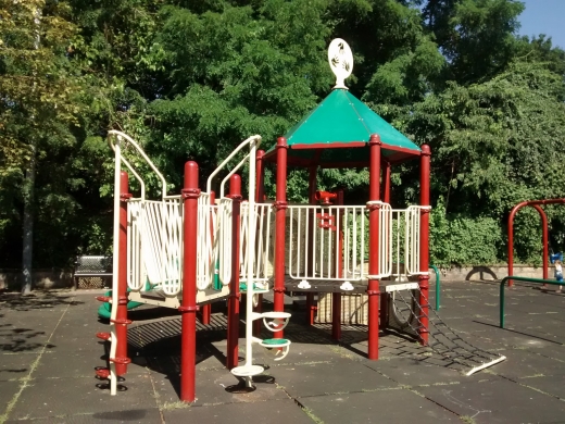 Photo by <br />
<b>Notice</b>:  Undefined index: user in <b>/home/www/activeuser/data/www/vaplace.com/core/views/default/photos.php</b> on line <b>128</b><br />
. Picture for Bregano Park in Yonkers City, New York, United States - Point of interest, Establishment, Park