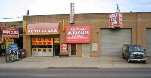 Richmond Auto Glass in Staten Island City, New York, United States - #1 Photo of Point of interest, Establishment, Car repair