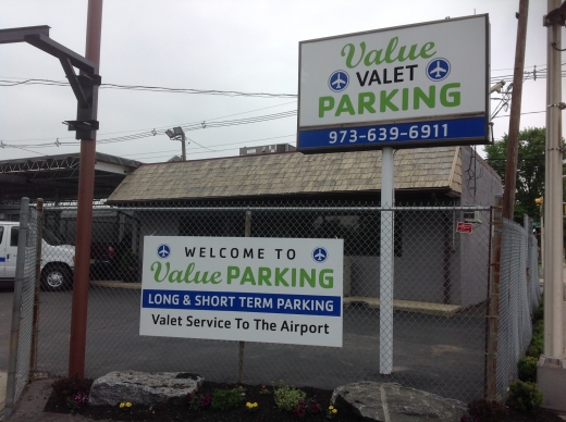 Value Parking in Newark City, New Jersey, United States - #2 Photo of Point of interest, Establishment, Airport