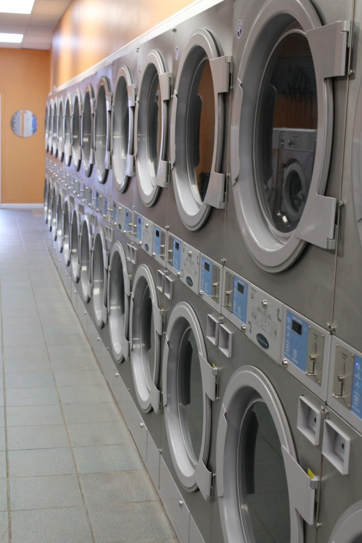 Borinquen Laundromat in Jersey City, New Jersey, United States - #4 Photo of Point of interest, Establishment, Laundry