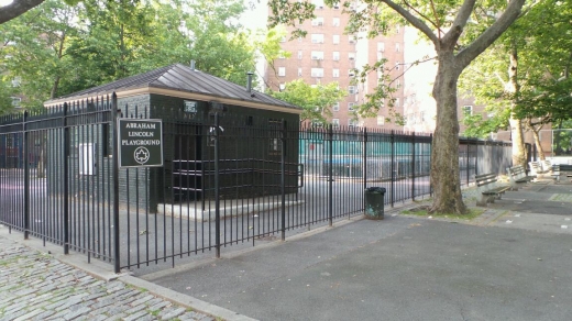 Photo by Walkertwentyone NYC for Abraham Lincoln Playground