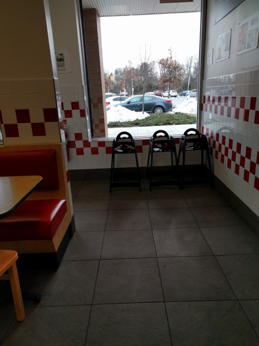 Five Guys Burgers and Fries in Staten Island City, New York, United States - #3 Photo of Restaurant, Food, Point of interest, Establishment, Meal takeaway