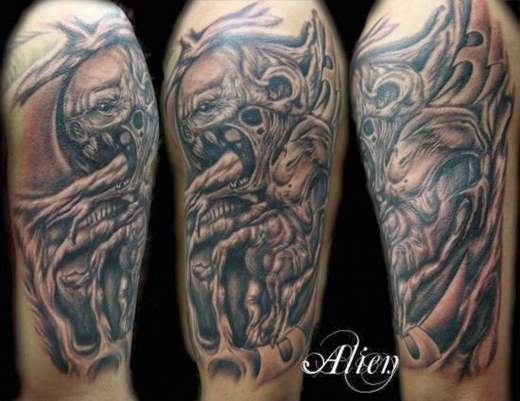 Photo by Alex Alien Tattoos for Alex Alien Tattoos