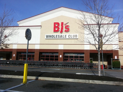 BJ's Wholesale Club in North Bergen City, New Jersey, United States - #1 Photo of Food, Point of interest, Establishment, Store, Grocery or supermarket, Bakery, Car repair, Clothing store, Electronics store