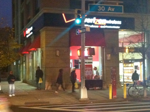 Verizon in Queens City, New York, United States - #2 Photo of Point of interest, Establishment, Store