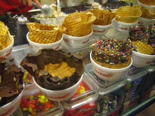 Cold Stone Creamery in Elizabeth City, New Jersey, United States - #3 Photo of Restaurant, Food, Point of interest, Establishment, Store, Bakery