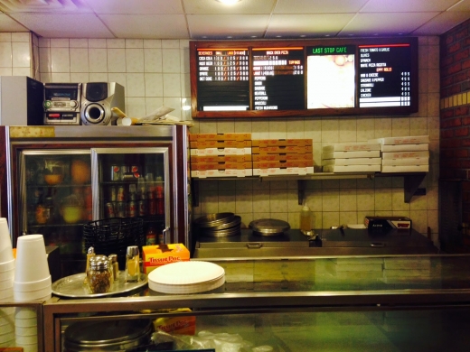 Last Stop Pizza & Restaurant in Astoria City, New York, United States - #2 Photo of Restaurant, Food, Point of interest, Establishment