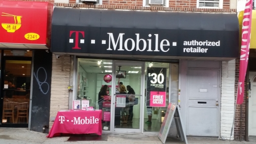 Photo by Arthur Isakov for T-Mobile Brooklyn