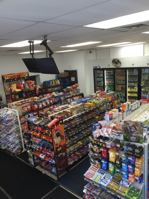 Lukoil 'Alfaouri Mart & Gas' in Woodland Park City, New Jersey, United States - #1 Photo of Food, Point of interest, Establishment, Store, Convenience store