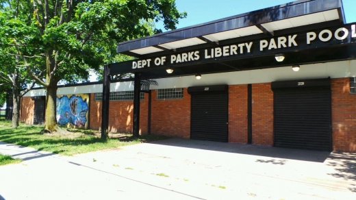 Photo by Walkereleven NYC for Liberty Park Pool