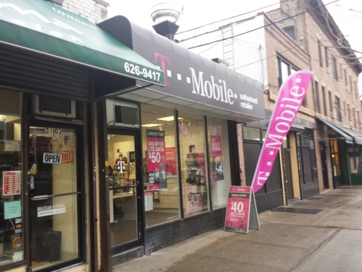 Photo by James Wang for T-Mobile Astoria