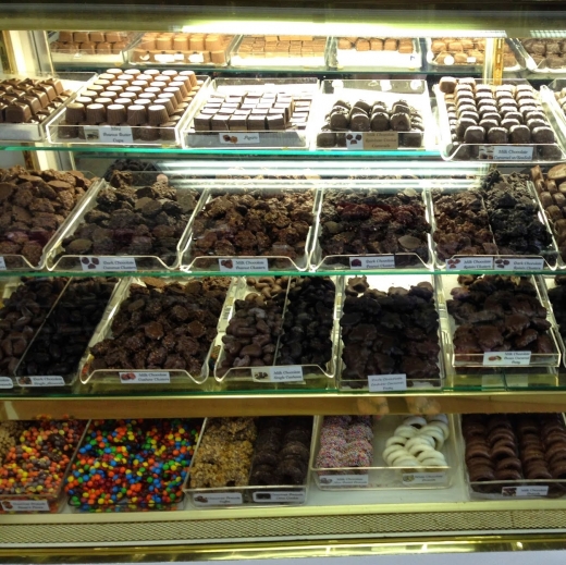 Sweets & Stuff by Apollo in Totowa City, New Jersey, United States - #1 Photo of Point of interest, Establishment, Store