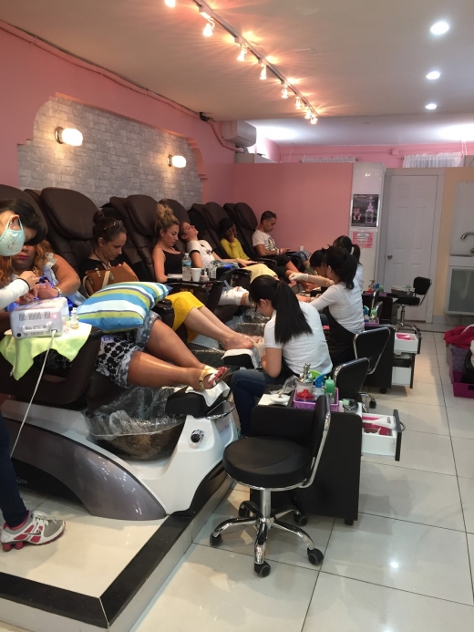 Photo by <br />
<b>Notice</b>:  Undefined index: user in <b>/home/www/activeuser/data/www/vaplace.com/core/views/default/photos.php</b> on line <b>128</b><br />
. Picture for New UV Nail & Spa in New York City, New York, United States - Point of interest, Establishment, Beauty salon, Hair care