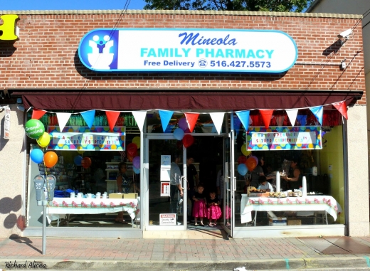 Mineola Family Pharmacy in Mineola City, New York, United States - #4 Photo of Point of interest, Establishment, Store, Health, Pharmacy
