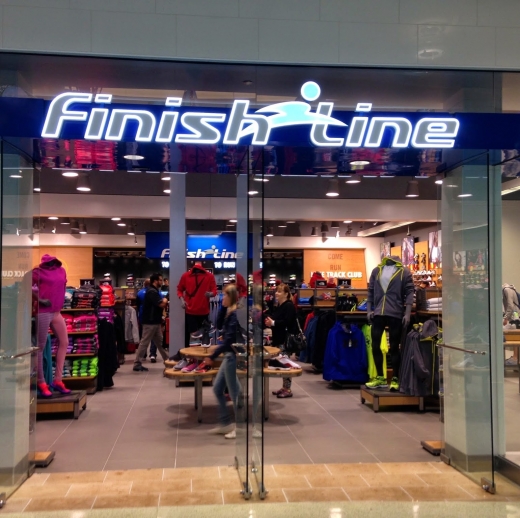 Finish Line in Staten Island City, New York, United States - #2 Photo of Point of interest, Establishment, Store, Clothing store, Shoe store