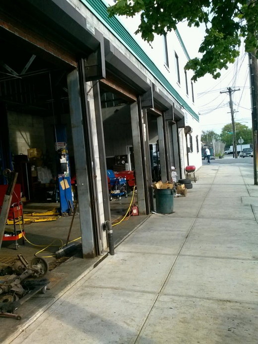 D R Auto Repair & Body Shop in Jamaica City, New York, United States - #1 Photo of Point of interest, Establishment, Car repair