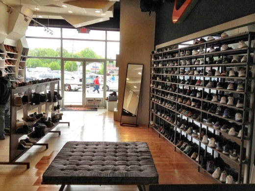 Soleplex in Bergenfield City, New Jersey, United States - #3 Photo of Point of interest, Establishment, Store, Shoe store
