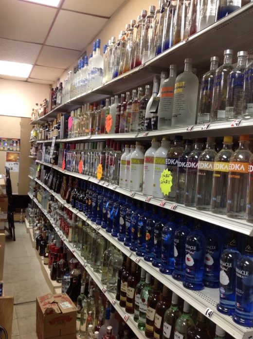 Willmohr Liquor Inc. in Kings County City, New York, United States - #3 Photo of Point of interest, Establishment, Store
