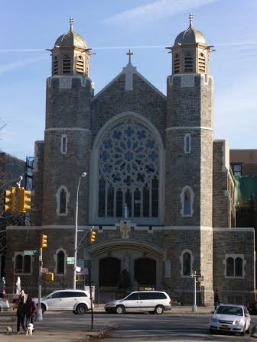 Iglesia Santo Tomas De Aquino in Bronx City, New York, United States - #1 Photo of Point of interest, Establishment, Place of worship
