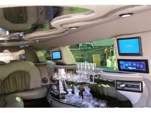 LONG BEACH VIP LIMOUSINE in Long Beach City, New York, United States - #4 Photo of Point of interest, Establishment