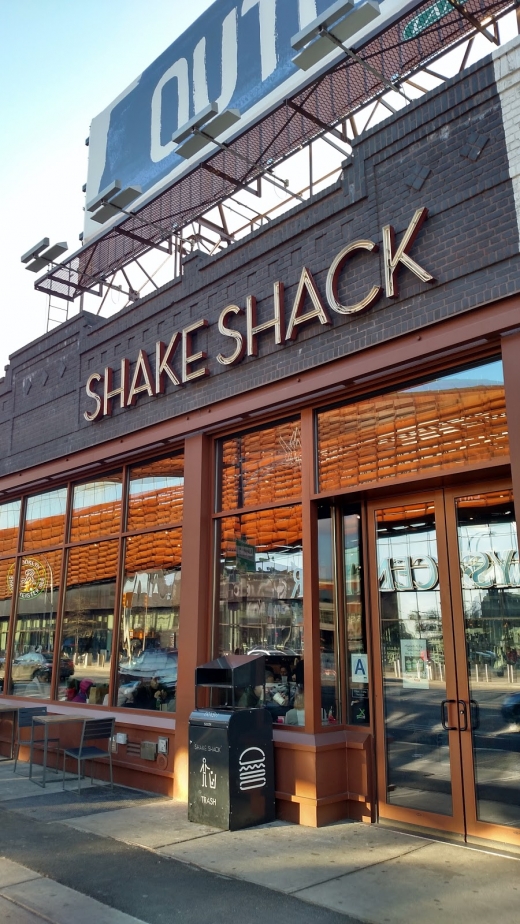 Shake Shack in Kings County City, New York, United States - #2 Photo of Restaurant, Food, Point of interest, Establishment, Store