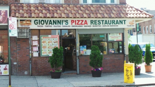 Photo by Walkerseven NYC for Giovanni Pizza Restaurant