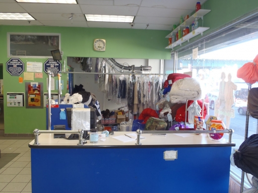 Ultra Laundromat in Bronx City, New York, United States - #3 Photo of Point of interest, Establishment, Laundry
