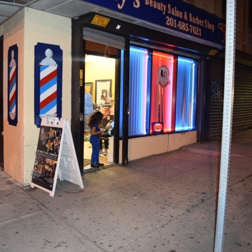 Glady's Salon in Jersey City, New Jersey, United States - #1 Photo of Point of interest, Establishment, Beauty salon