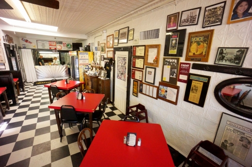 Totonno Pizzeria Napolitana in Brooklyn City, New York, United States - #4 Photo of Restaurant, Food, Point of interest, Establishment