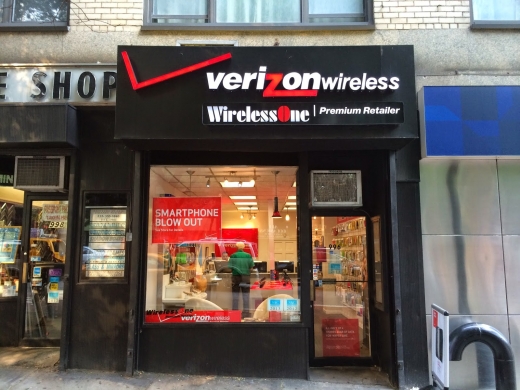 Verizon Wireless / Wirelessone in New York City, New York, United States - #1 Photo of Point of interest, Establishment, Store, Electronics store