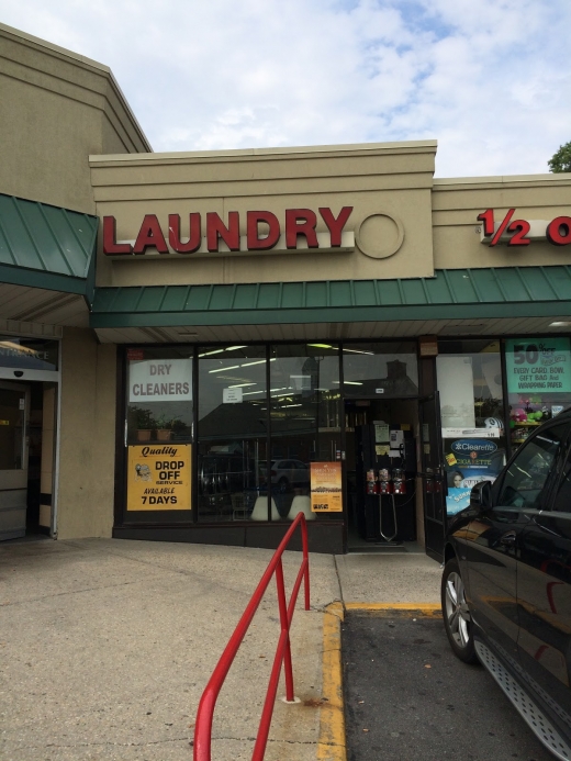 FF Laundromat in Hewlett City, New York, United States - #1 Photo of Point of interest, Establishment, Laundry