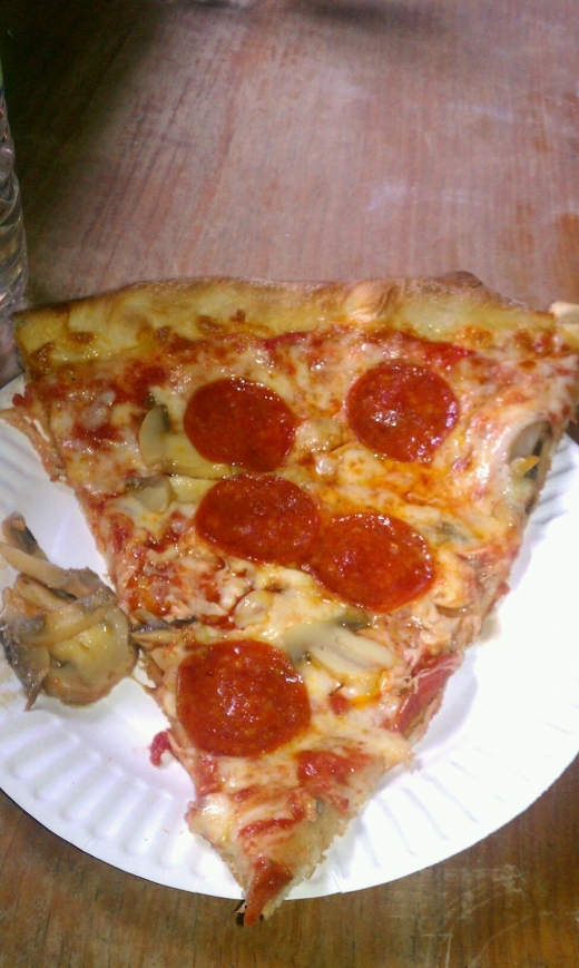 Photo by Johnny Thomas for Slice of Brooklyn Pizzeria NY