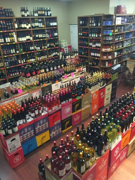 Jewett Liquor & Wine Boutique in Richmond City, New York, United States - #3 Photo of Point of interest, Establishment, Store, Liquor store