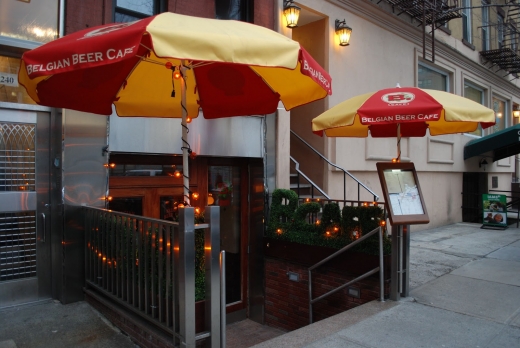 B. Cafe in New York City, New York, United States - #4 Photo of Restaurant, Food, Point of interest, Establishment, Bar