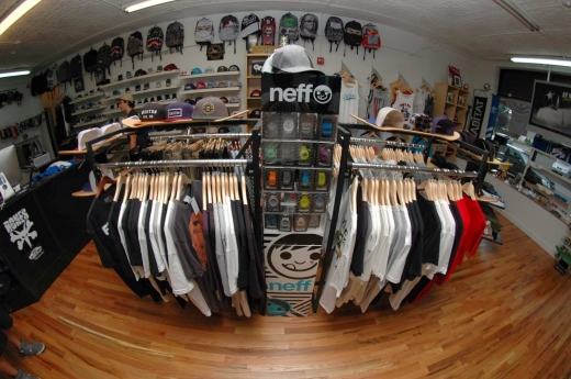 Photo by <br />
<b>Notice</b>:  Undefined index: user in <b>/home/www/activeuser/data/www/vaplace.com/core/views/default/photos.php</b> on line <b>128</b><br />
. Picture for Underground Skate Shop in Nutley City, New Jersey, United States - Point of interest, Establishment, Store, Clothing store
