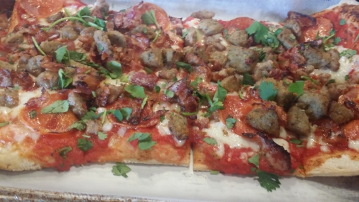 Custom Fuel Pizza in New York City, New York, United States - #3 Photo of Restaurant, Food, Point of interest, Establishment, Bar