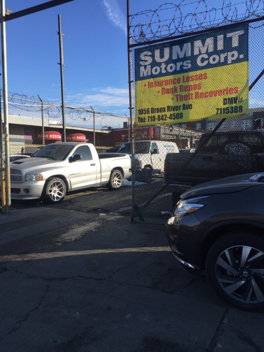 Summit Motors Corporation in Bronx City, New York, United States - #1 Photo of Point of interest, Establishment, Car dealer, Store