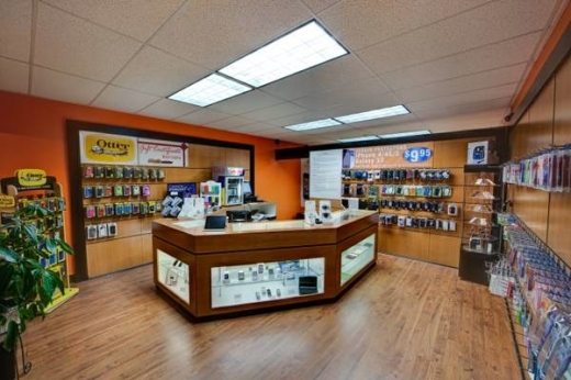 iTech Cellular in Dumont City, New Jersey, United States - #2 Photo of Point of interest, Establishment, Store