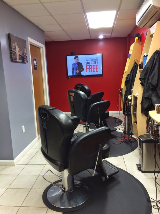 Modern Styles Barber-Salon in Bergenfield City, New Jersey, United States - #3 Photo of Point of interest, Establishment, Health, Hair care