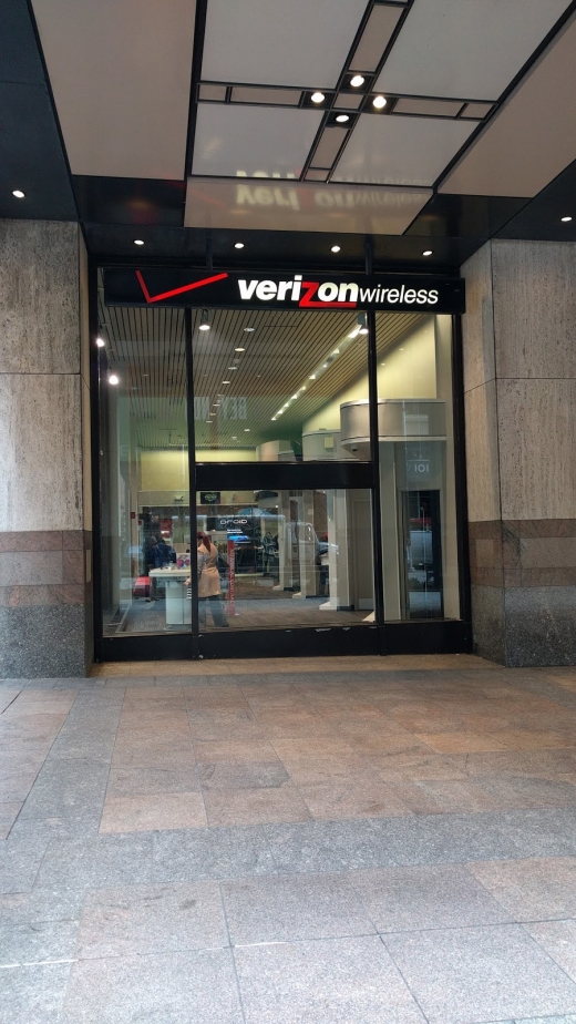 Verizon in New York City, New York, United States - #1 Photo of Point of interest, Establishment, Store