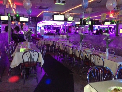 El Guayaquileno in Elmhurst City, New York, United States - #4 Photo of Restaurant, Food, Point of interest, Establishment