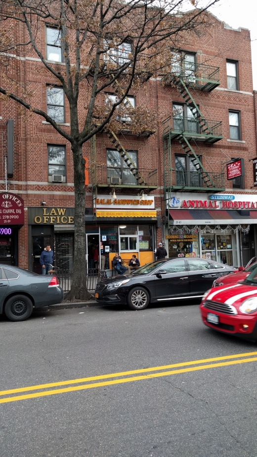 Halal Sandwich Shop in Astoria City, New York, United States - #2 Photo of Restaurant, Food, Point of interest, Establishment