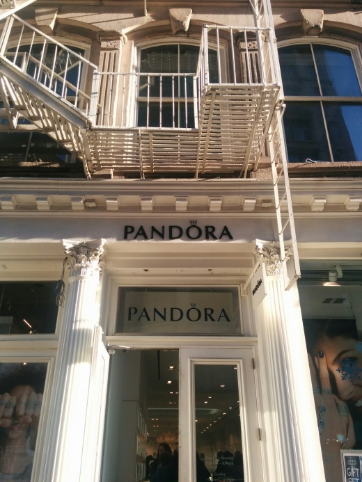 Pandora in New York City, New York, United States - #2 Photo of Point of interest, Establishment, Store, Jewelry store